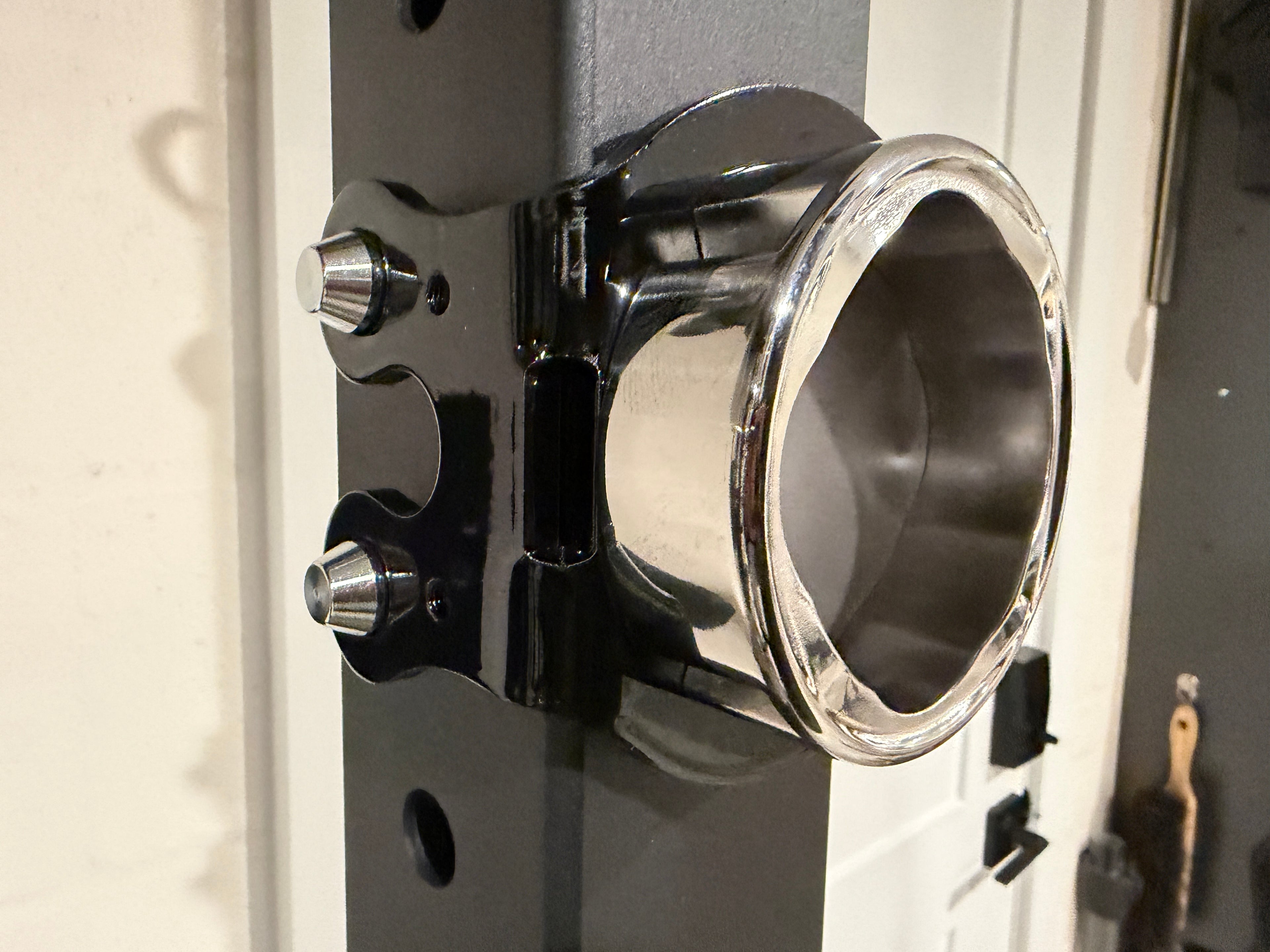 5/8" Dual Pin Voltra Mount for Beyond Power VOLTRA I – Tight Spot Fit | 3x3 Racks