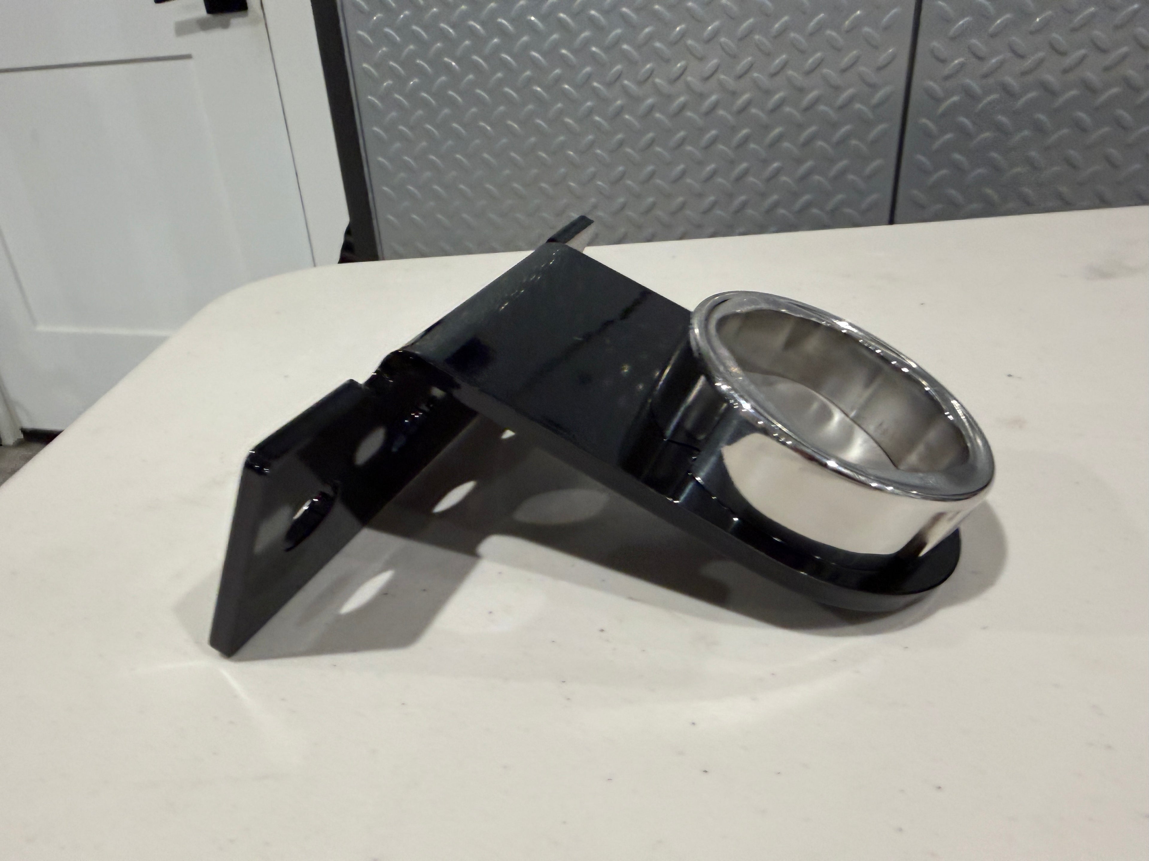 Side Mount for Beyond Power VOLTRA I – 5/8" Bolt-On Offset | Fits 3x3 Racks