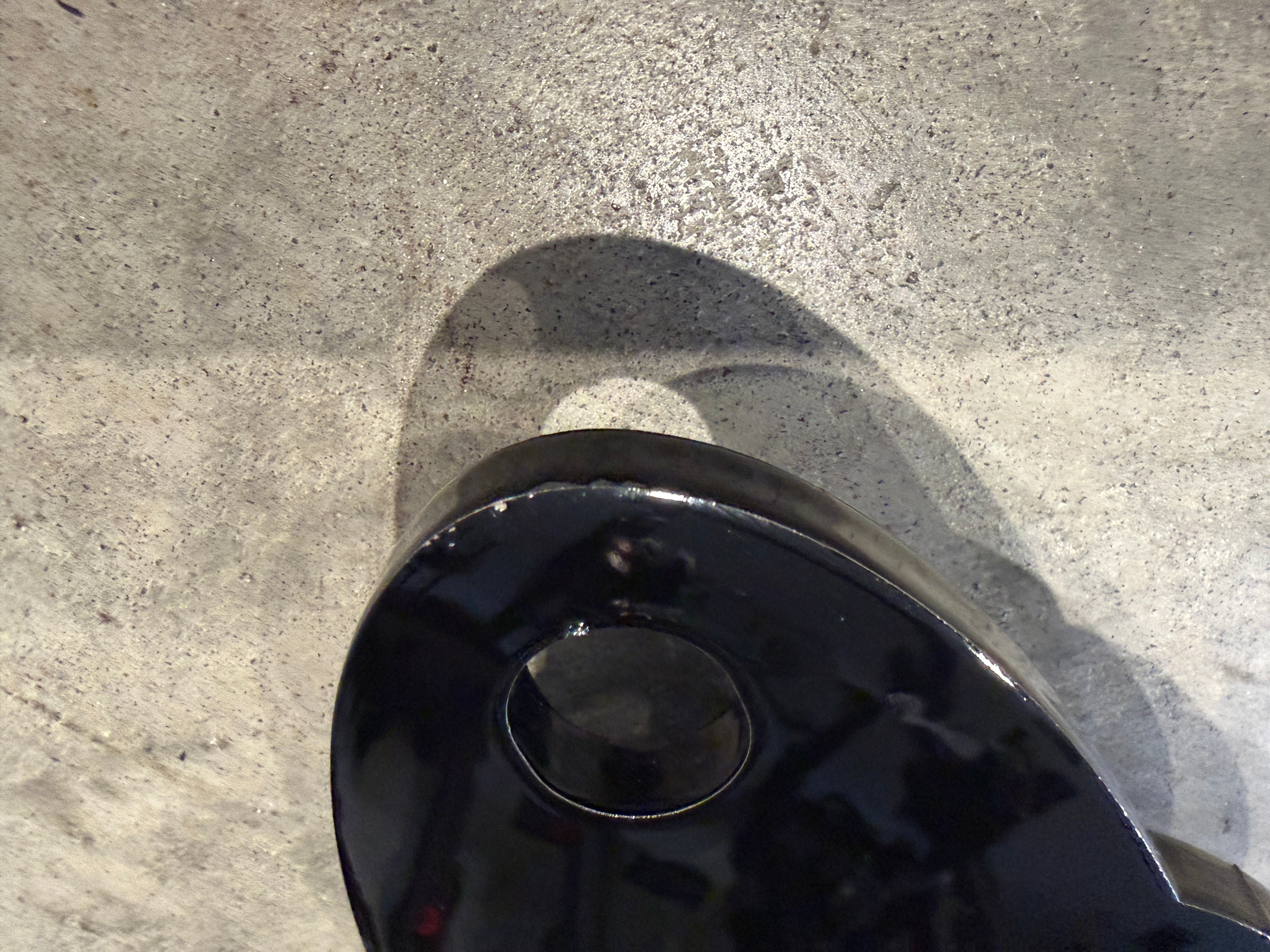 BLEMISHED Oval Mount